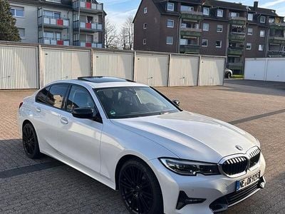 Gebraucht BMW 320 190 PS (139 kW) 2020 Weiß Limousine