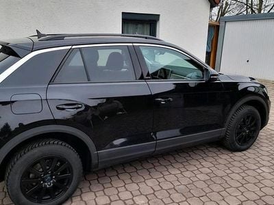 Schwarz Gebraucht 2024 VW T-Roc Move SUV | 27.500 € (Guter Preis)