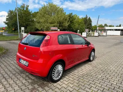 Gebraucht Fiat Grande Punto Dynamic 95 PS (69 kW) 2007 Rot Kleinwagen