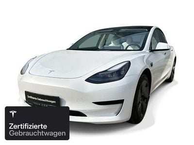 Begagnad Tesla Model 3 RWD 286 kW (390 HK) 2021 Vit Sedan
