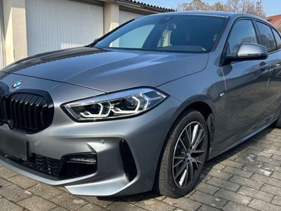 gebraucht BMW 118 i M Sport Werksgarantie 6/26 Pano LED WLAN DA