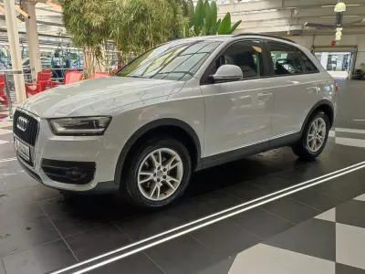 Gebraucht Audi Q3 Comfort 140 PS (102 kW) 2012 Weiß SUV