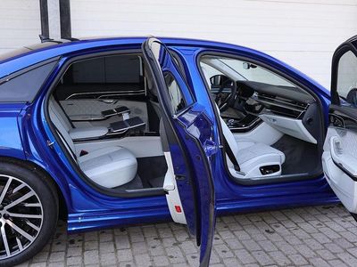 Blau Gebraucht 2025 Audi A8L Exclusive Limousine | 104.500 €