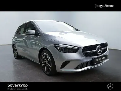 Gebraucht Mercedes B180 Progressive 136 PS (100 kW) 2025 Silber Van / Kleinbus