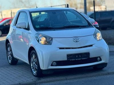 Gebraucht Toyota iQ 68 PS (50 kW) 2009 Weiß Kleinwagen