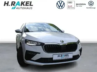 Usata Skoda Scala Essence 116 CV (85 kW) 2024 Bianco Utilitaria