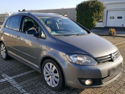 Gebraucht VW Golf VII 105 PS (77 kW) 2013 Grau Limousine