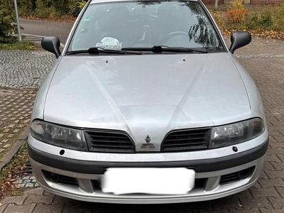 Gebraucht Mitsubishi Carisma 106 PS (77 kW) 2003 Grau Limousine