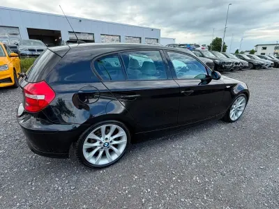 Gebraucht BMW 130 Advantage 265 PS (194 kW) 2007 Schwarz Kleinwagen