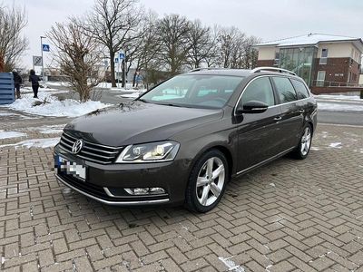 Braun Gebraucht 2014 VW Passat Kombi | 7.600 € (Fairer Preis)
