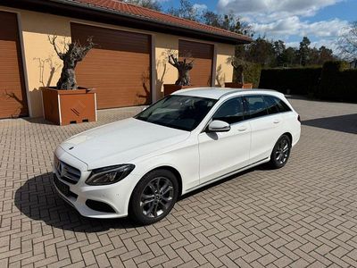 Gebraucht Mercedes C180 Avantgarde 156 PS (114 kW) 2017 Weiß Kombi