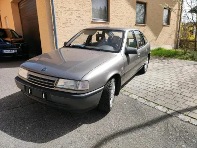 Gebraucht Opel Vectra 75 PS (55 kW) 1989 Grau Kleinwagen