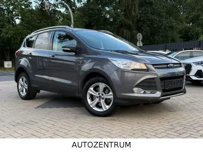 Gebraucht Ford Kuga Trend 140 PS (102 kW) 2014 Grau SUV