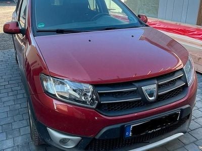 Gebraucht Dacia Sandero Stepway 90 PS (66 kW) 2015 Rot Kleinwagen