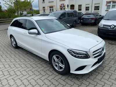 Gebraucht Mercedes C220 194 PS (142 kW) 2020 Weiß Kombi