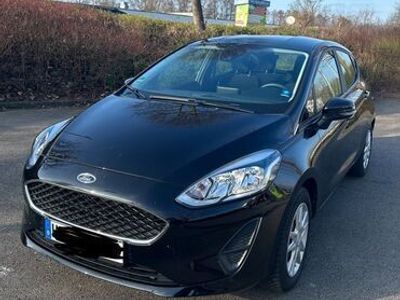 gebraucht Ford Fiesta 1.1 Cool&Connect mit Winterpaket