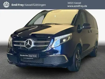 Gebraucht Mercedes E250 Avantgarde Edition 190 PS (139 kW) 2022 Blau Kombi