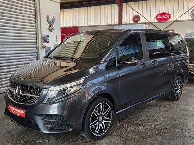 Grau Gebraucht 2021 Mercedes V300 AMG Van / Kleinbus | 49.490 € (Fairer Preis)
