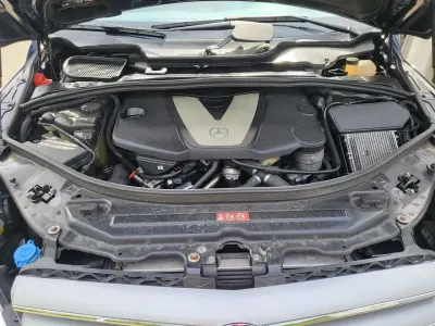 Używany Mercedes 320 224 KM (164 kW) 2009 Czarny