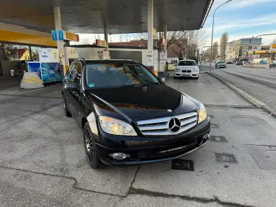 Używany Mercedes C180 156 KM (114 kW) 2010 Czarny Kombi