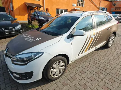 Gebraucht Renault Mégane GrandTour Initiale Paris 95 PS (69 kW) 2014 Weiß Kombi
