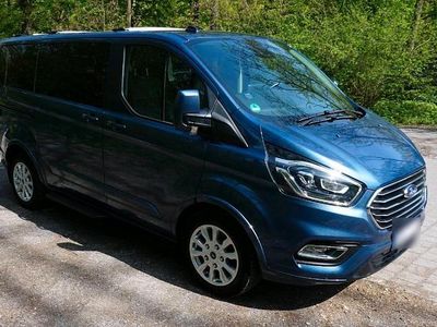 Second-hand Ford Tourneo Titanium X 185 CP (136 kW) 2021 Albastru Monovolum