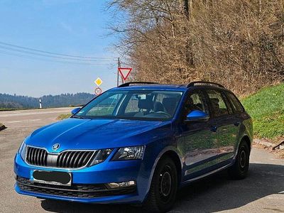 Gebraucht Skoda Octavia 115 PS (84 kW) 2017 Blau Kombi