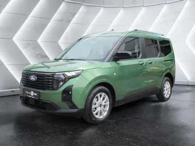 Gebraucht Ford Tourneo Courier Titanium 125 PS (91 kW) 2025 Grün Van / Kleinbus