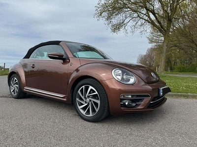Gebraucht VW Beetle Design 150 PS (110 kW) 2018 Braun Kleinwagen