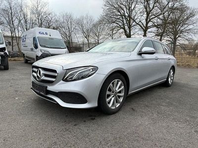 Gebraucht Mercedes E220 194 PS (142 kW) 2018 Silber Kombi
