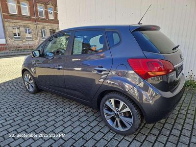 Winchestergrau met. Gebraucht 2015 Kia Venga Spirit Kleinwagen | 10.500 € (Etwas zu teuer)