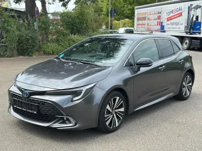 Gebraucht Toyota Corolla Hybrid 98 PS (72 kW) 2025 Magnetic grey Limousine