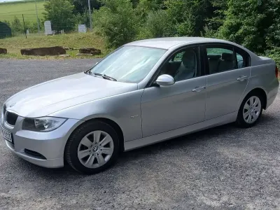 Gebraucht BMW 318 129 PS (94 kW) 2006 Silber Limousine