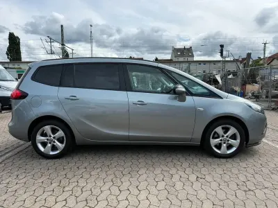 Gebraucht Opel Zafira Family 140 PS (102 kW) 2013 Grau Van / Kleinbus