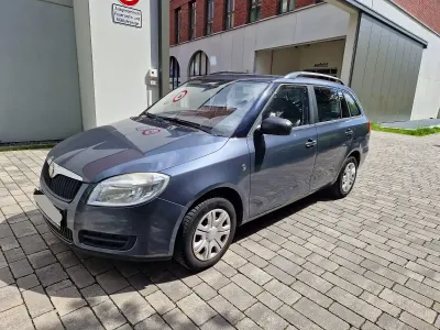 Gebraucht Skoda Fabia 60 PS (44 kW) 2009 Grau Kombi
