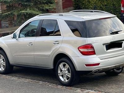 Gebraucht Mercedes ML280 Sport 190 PS (139 kW) 2009 Silber SUV
