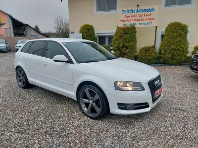 Usata Audi A3 Ambiente 105 CV (77 kW) 2012 Bianco Utilitaria