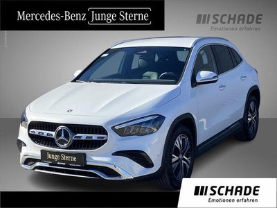 Weiß Gebraucht 2023 Mercedes GLA200 Progressive SUV | 37.650 € (Fairer Preis)