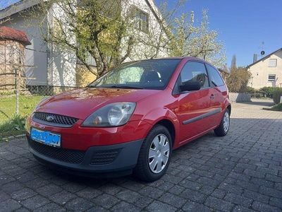 Second-hand Ford Fiesta Ambiente 60 CP (44 kW) 2006 Roșu Hatchback