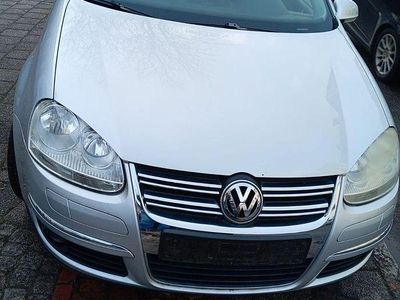 Silber Gebraucht 2008 VW Golf V Comfortline Kombi | 2.450 € (Guter Preis)