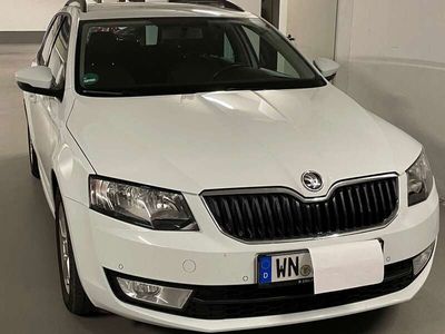 gebraucht Skoda Octavia OctaviaCombi 1.6 TDI (Green tec) DSG Joy