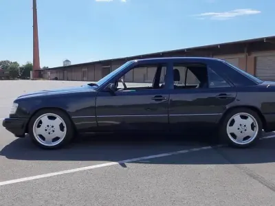 Gebraucht Mercedes 230 132 PS (97 kW) 1989 Grau Limousine