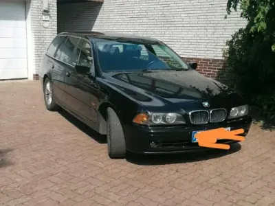 Gebraucht BMW 520 136 PS (100 kW) 2002 Schwarz Kombi