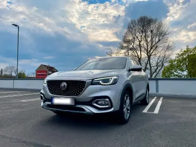 Second-hand MG EHS Luxury 254 CP (186 kW) 2022 Argintiu SUV