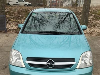Grün Gebraucht 2003 Opel Meriva Van / Kleinbus | 1.400 € (Guter Preis)