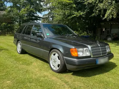 Gebraucht Mercedes E300 180 PS (132 kW) 1991 Grau Kombi