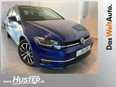 Gebraucht VW Golf VII Active 116 PS (85 kW) 2018 Blau metallic Limousine