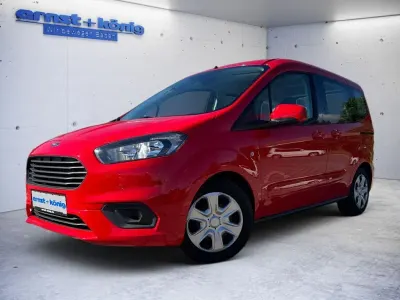 Używany Ford Tourneo Courier Trend 101 KM (74 kW) 2021 Czerwony Minivan