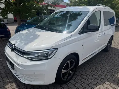 Gebraucht VW Caddy Style 114 PS (83 kW) 2023 Weiß Van / Kleinbus