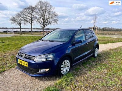 Gebraucht VW Polo 75 PS (55 kW) 2013 Blau Kleinwagen
